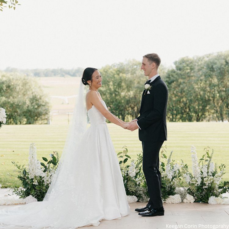 Wallalong House wedding flowers